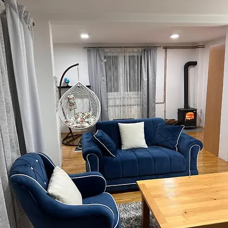 Hotel Kuca Kraj Teniskih Terena *